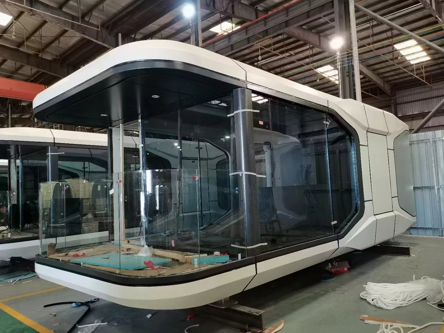 東營景區移動小別墅鋁單板